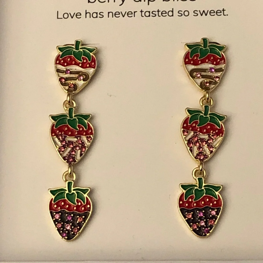 BaubleBar Berry Dip Bliss Triple Drop Strawberry Earrings Crystal Accents NIB - Picture 7 of 12